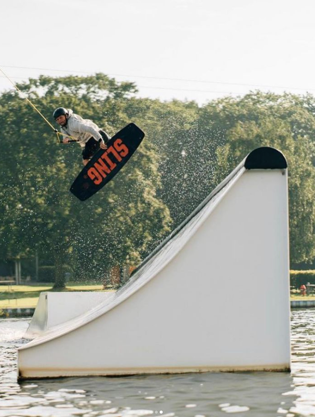 Bay | 6ix Windbreaker Bazette.