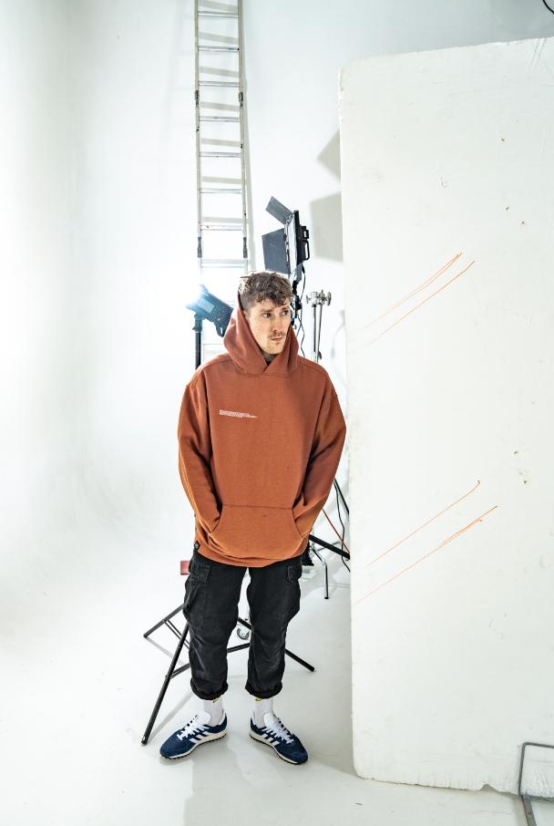 Bay | 6ix Mantra Minimalism Hood Rust