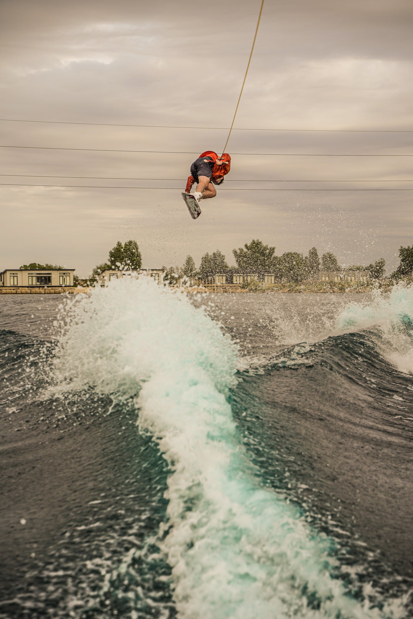 Bay | 6ix Windbreaker Orange.