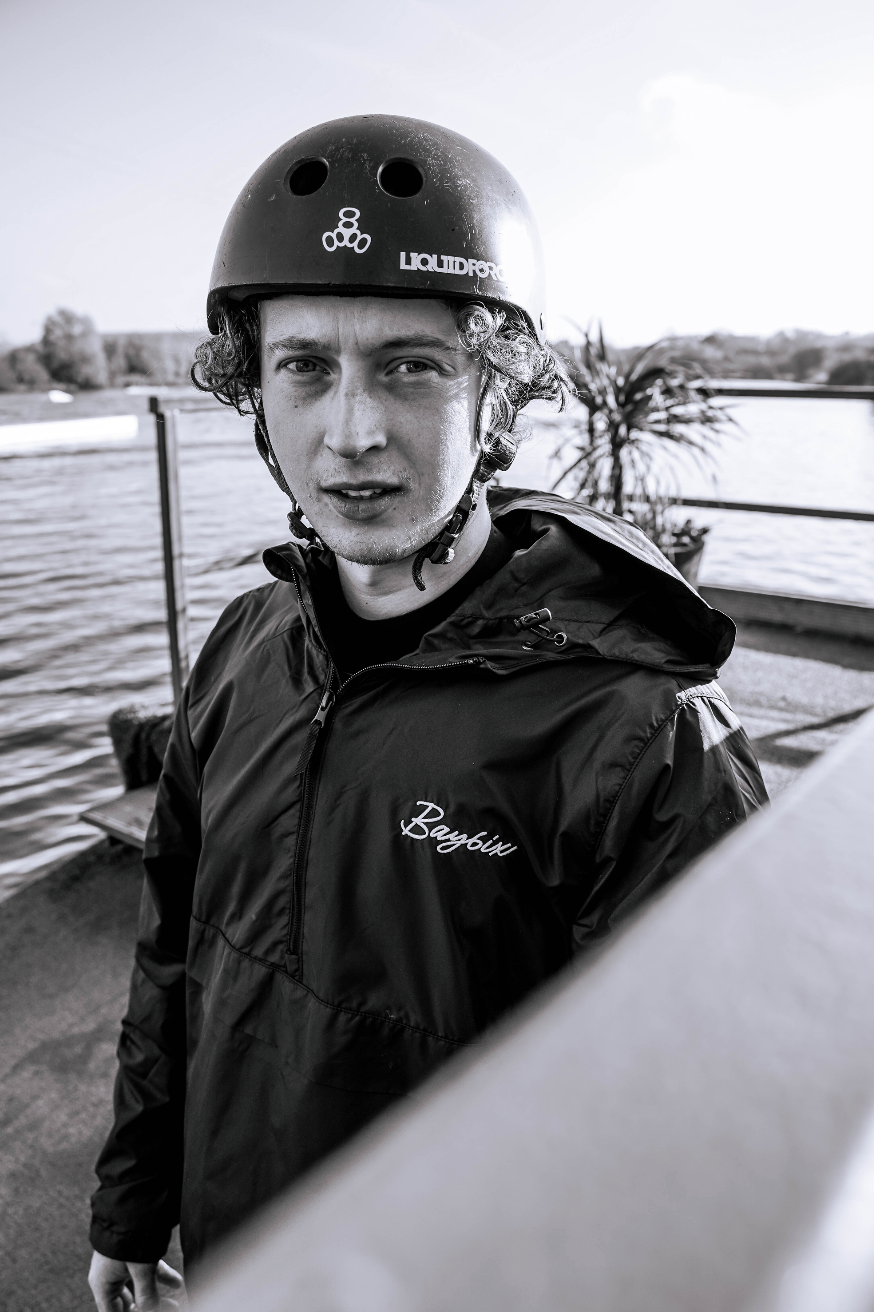 Bay | 6ix Windbreaker Black